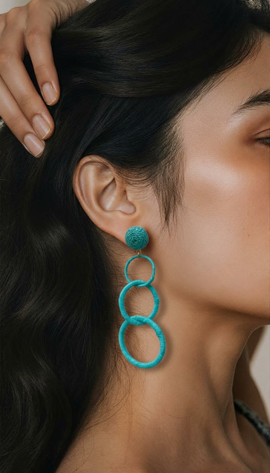 Pearlescent Daisy-Chain Statement Hoops