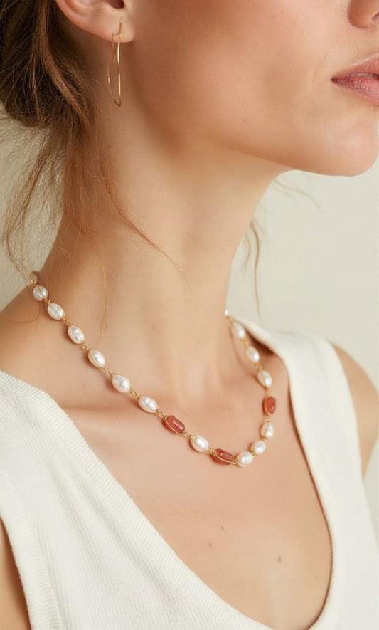 Vintage-Inspired Wire-Wrapped Pearl & Warm Carnelian Necklace – Handcrafted 18K Gold Plated Chain with Oval Freshwater Pearls