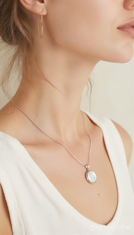 Silver Oval Mother-of-Pearl Pendant Snake Chain Necklace